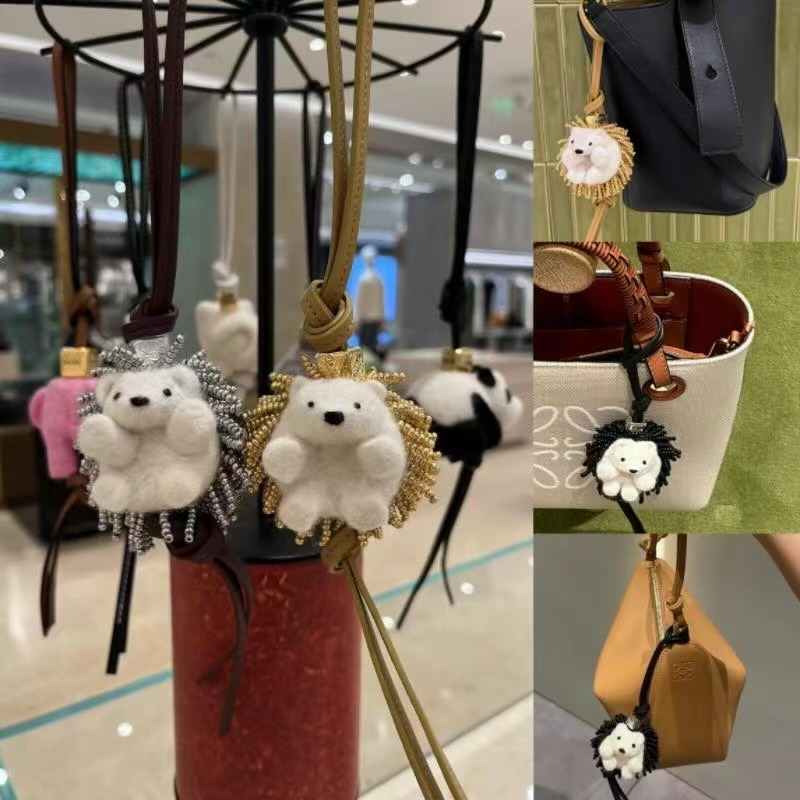 hedgehog handmade felt bag charm Luxury loewe anagram dice cowhide rope pendant Animal mewah gantung