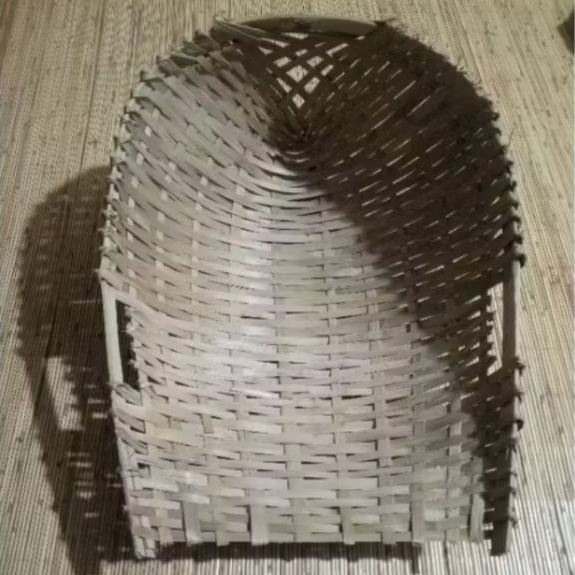 Pengki anyaman bambu