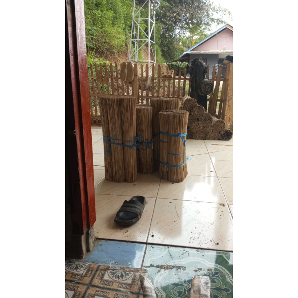 arku layang layang seot dan jabrug 100rb/150rb /bal isi1000pcs