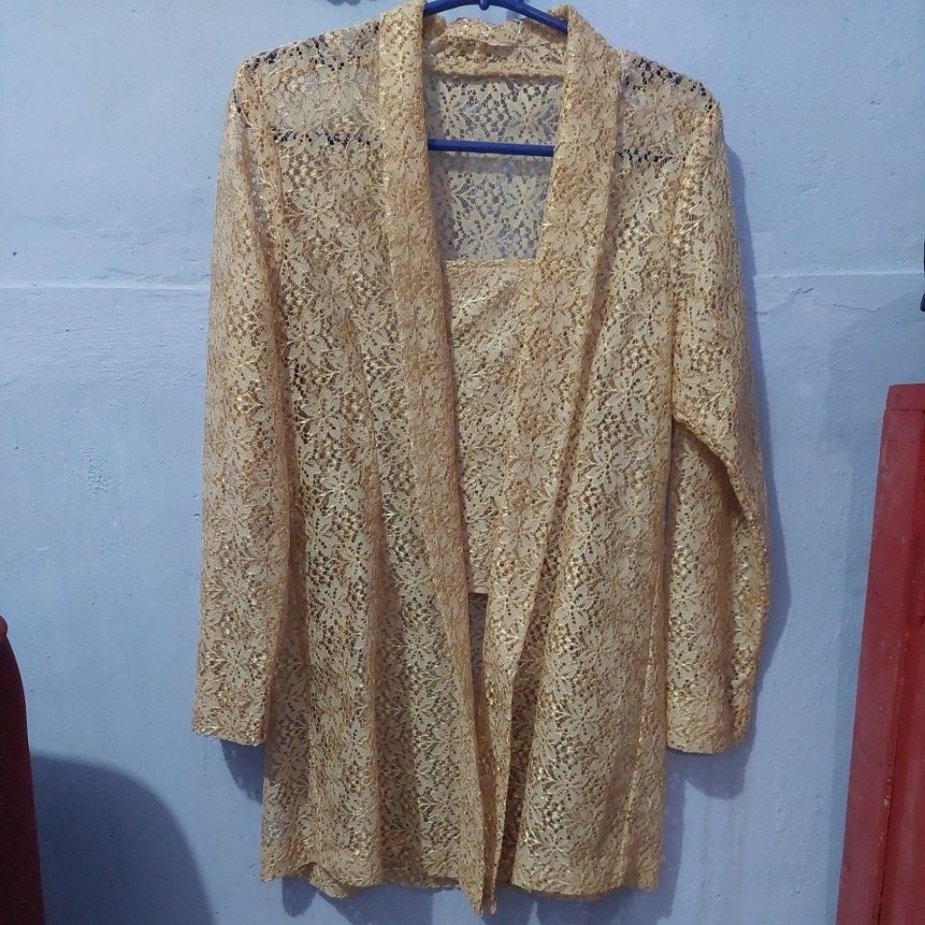Kebaya brokat preloved