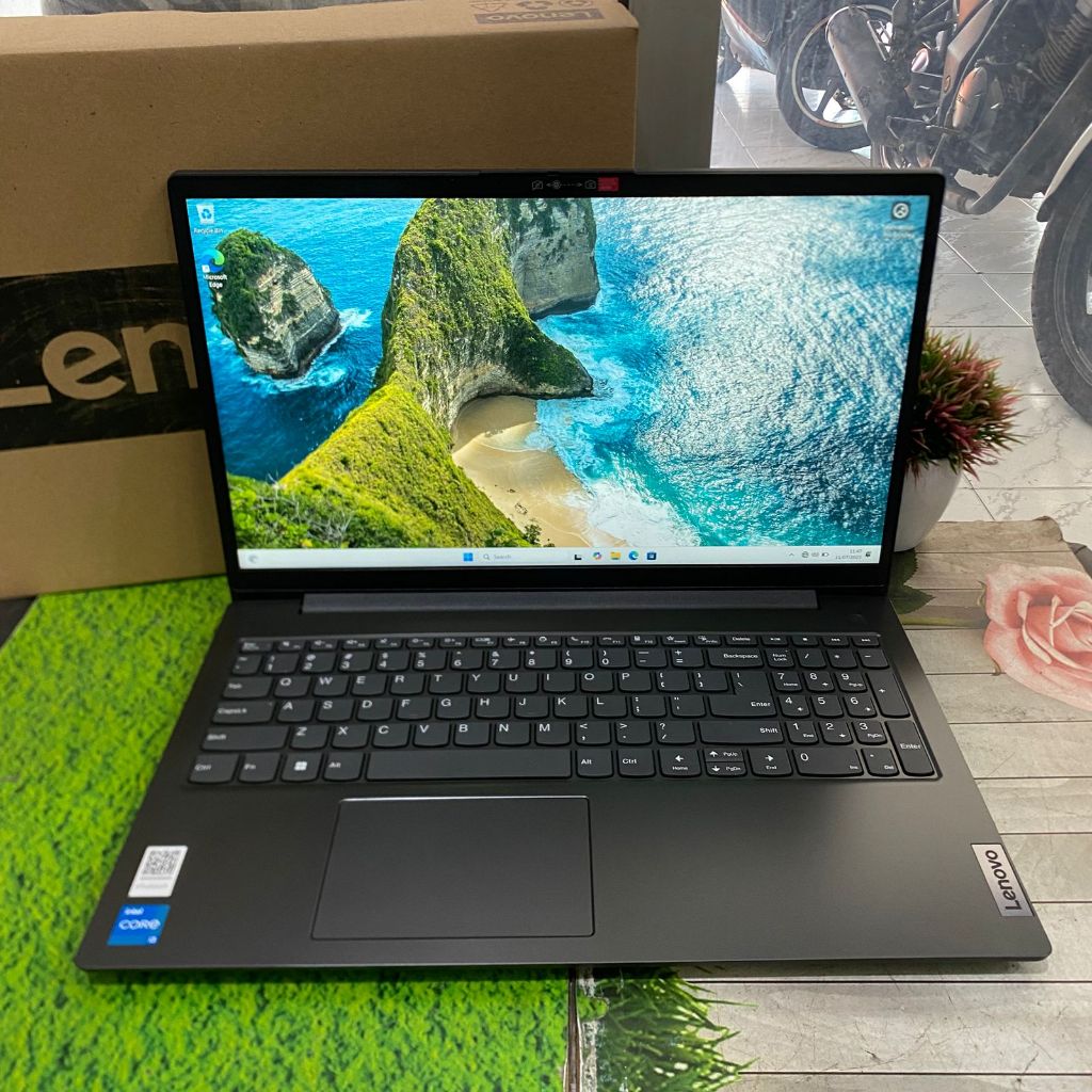 New Laptop LENOVO V15 G3 IAP Core i3-1215U 8GB 512GB 15,6" FHD Windows 11