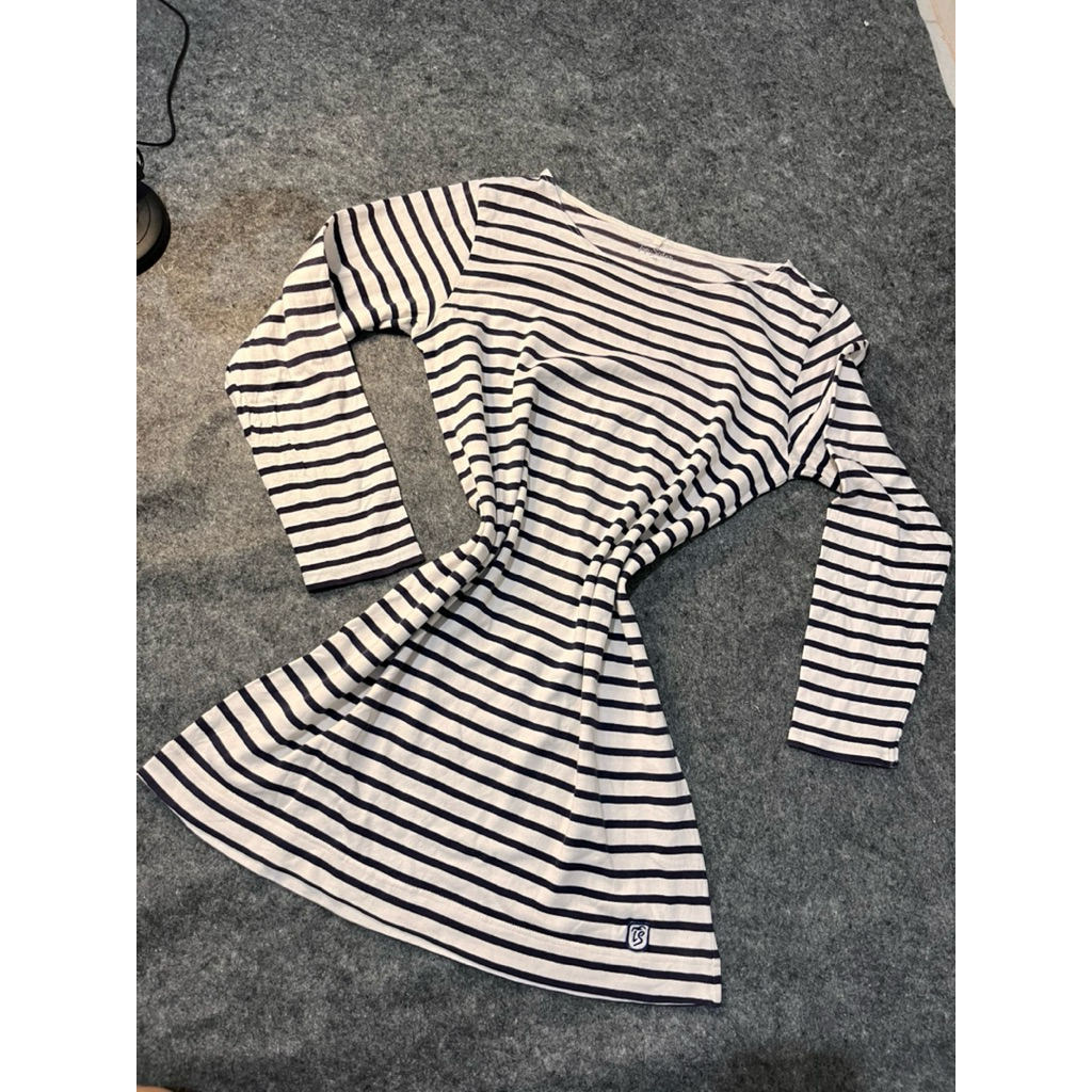 atasan wanita garis hitam putih kekinian