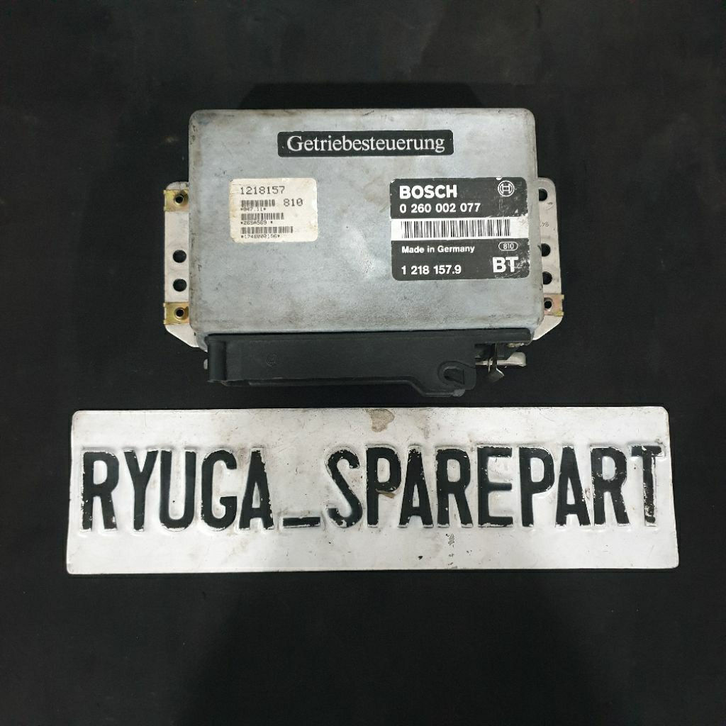 modul TCM  transmission control modul original BMW E32 E34 1218157