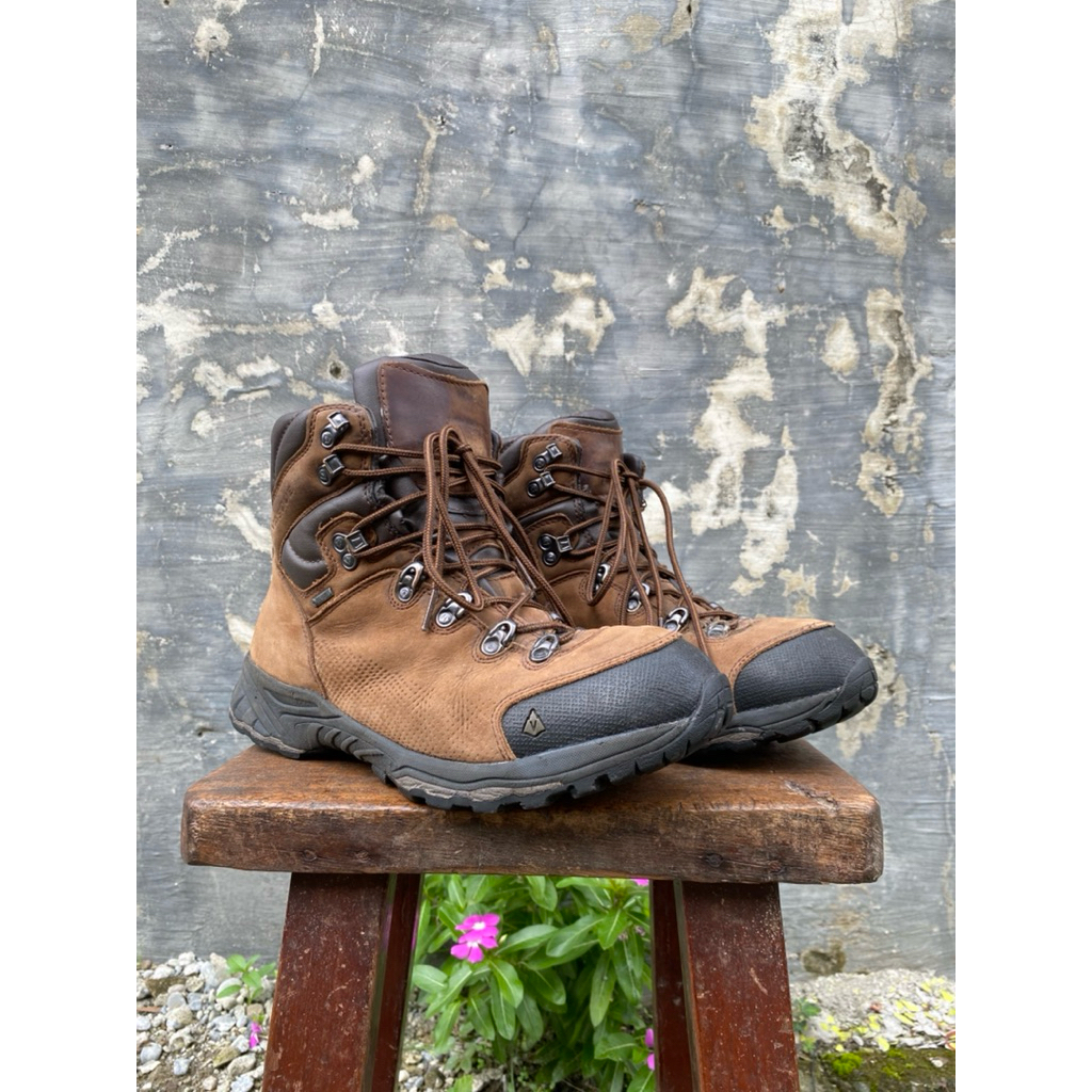 Sepatu Outdoor Vasque