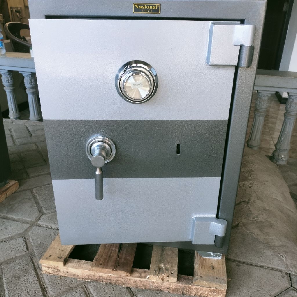 brankas A2 LN tahan api kode kunci bisa di rubah rubah