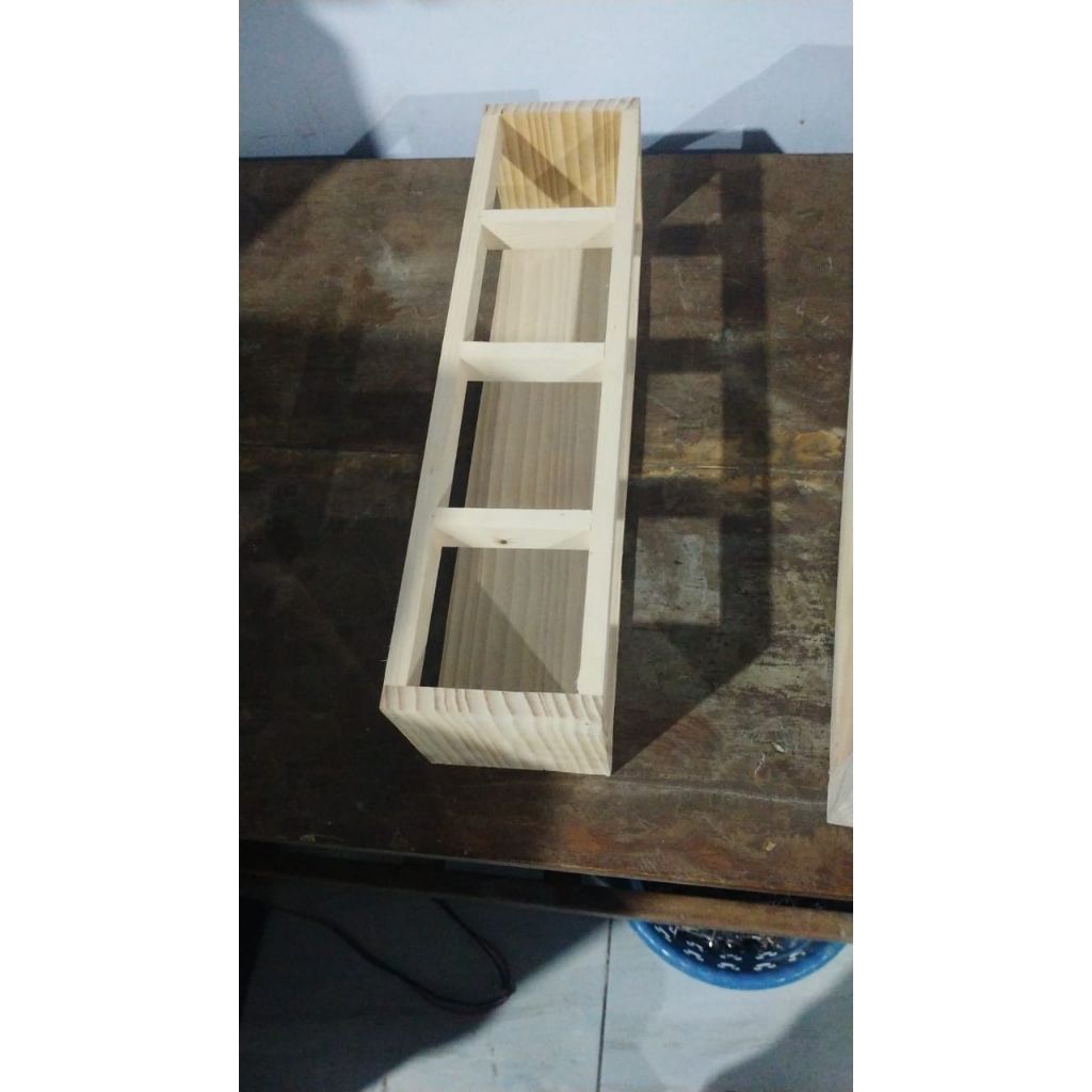 RAK GELAS BERBAHAN KAYU JATI LONDO DIAMETER LUBANG 12 cm