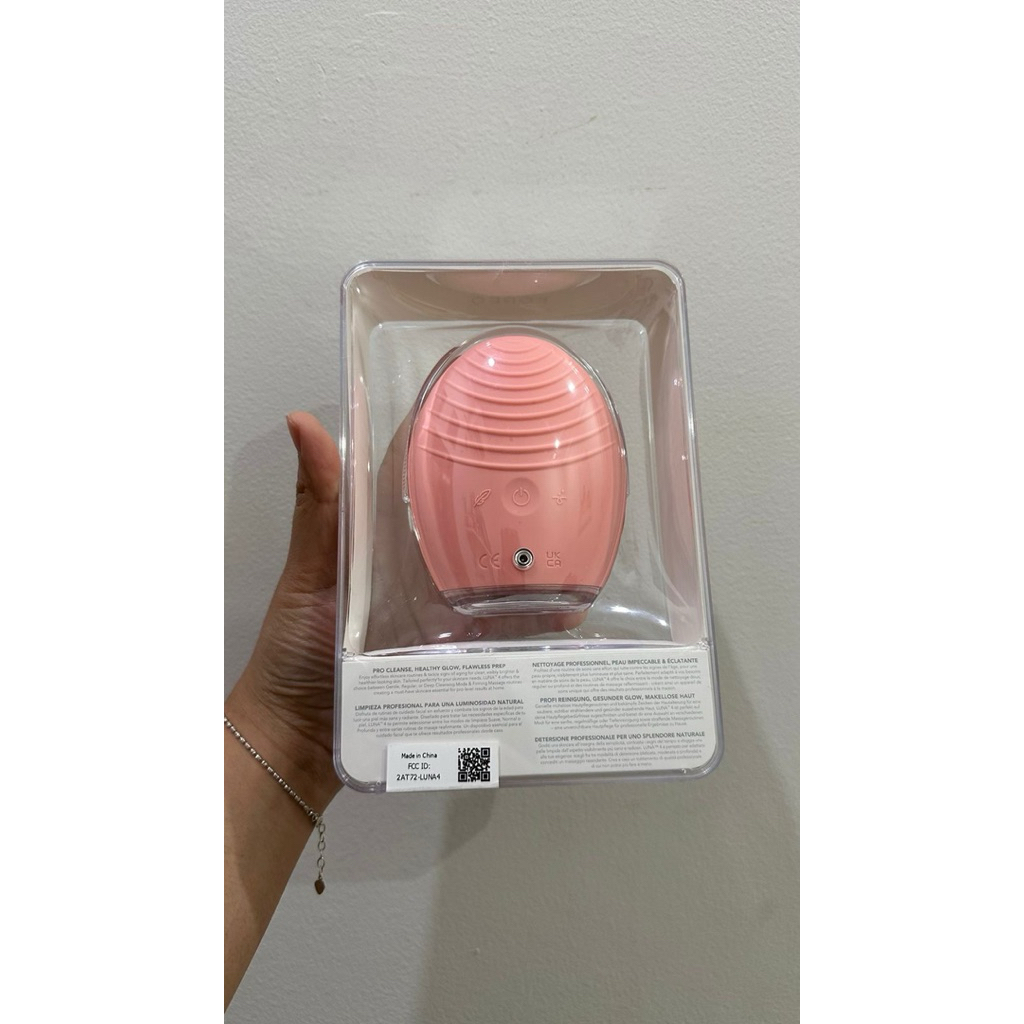 Foreo Luna 4 Facial Cleansing & Firming