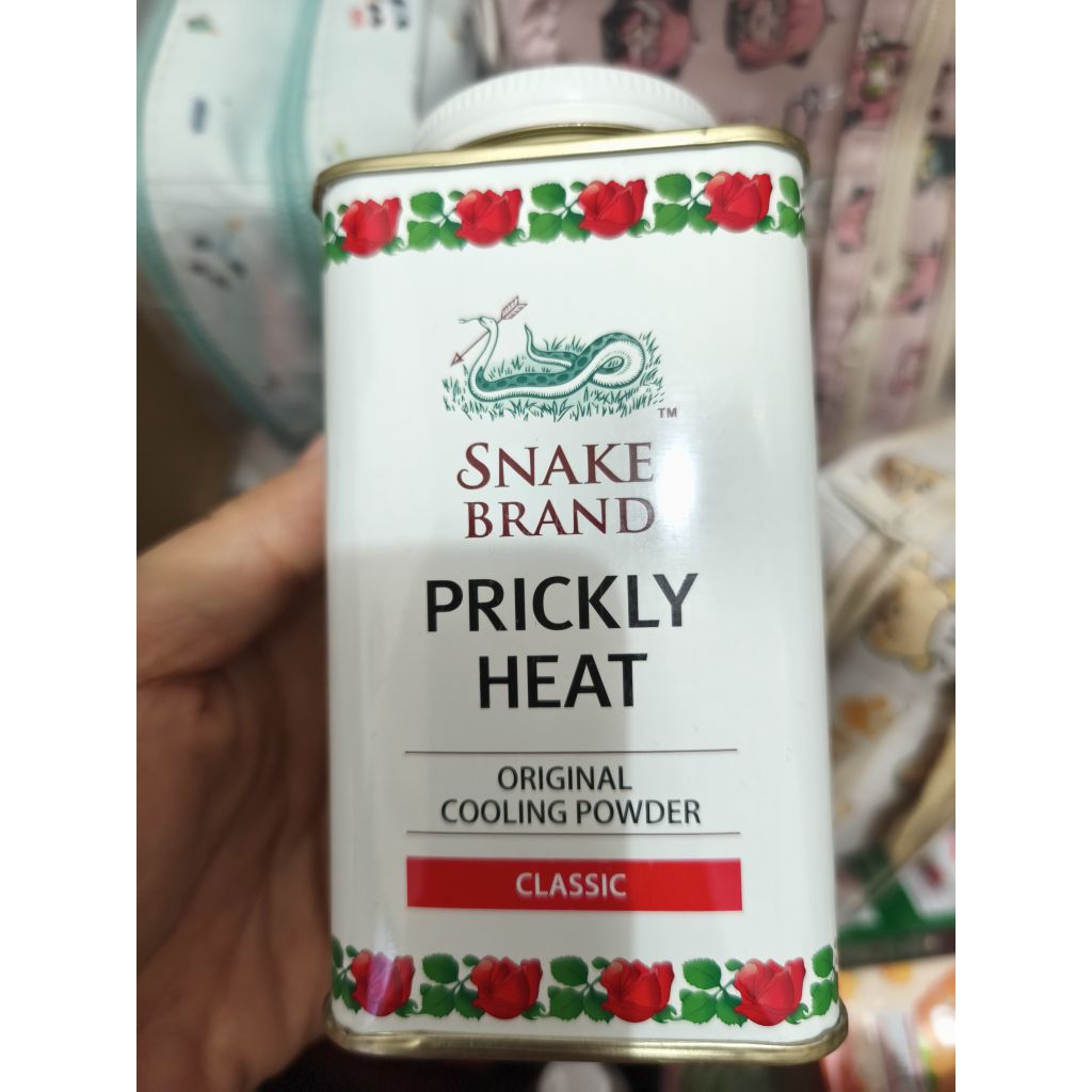 prickly heat powder 150gram ( snake brand/Bedak ular) original Thailand