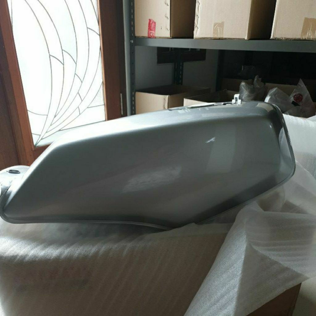 Fuel tank comp RX King 29N-F4110-00-P3 Silver polos