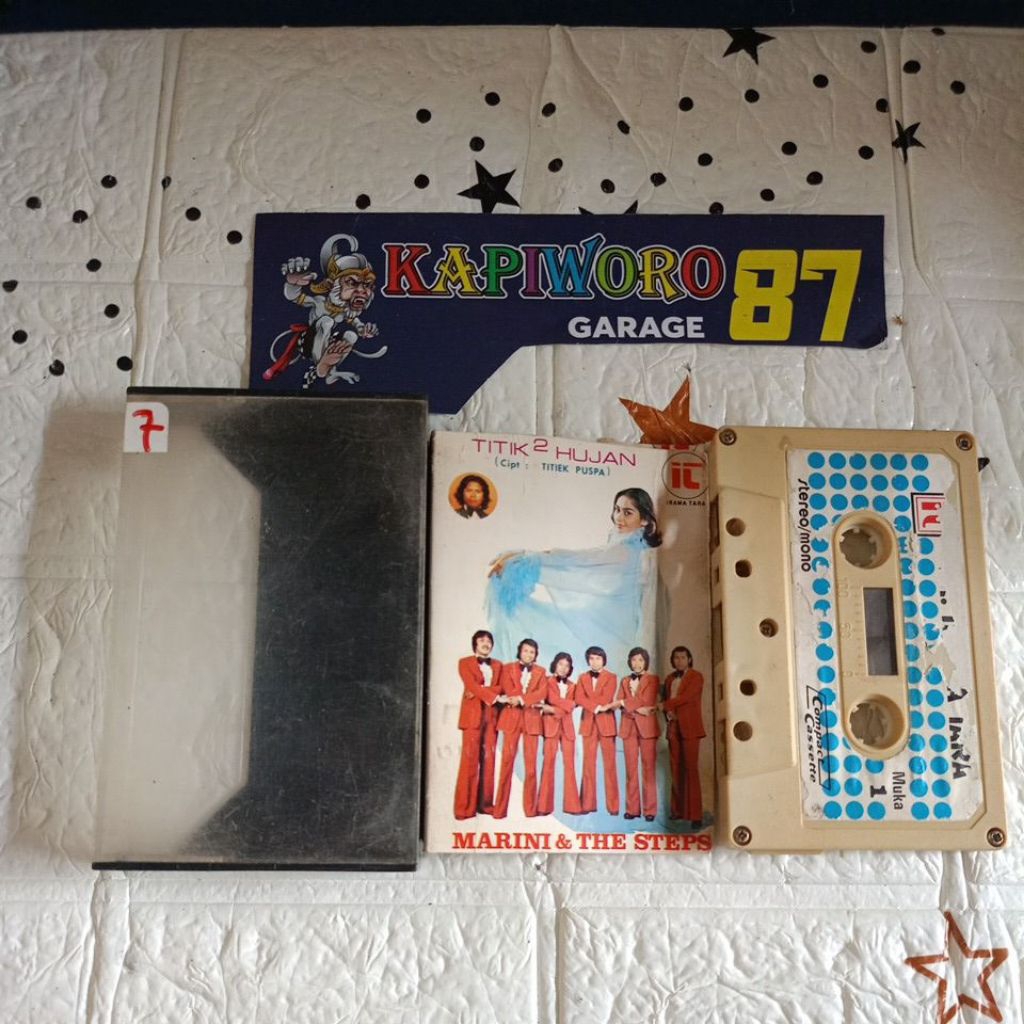 KASET PITA,,,POP INDONESIA MARINI & THE STEPS