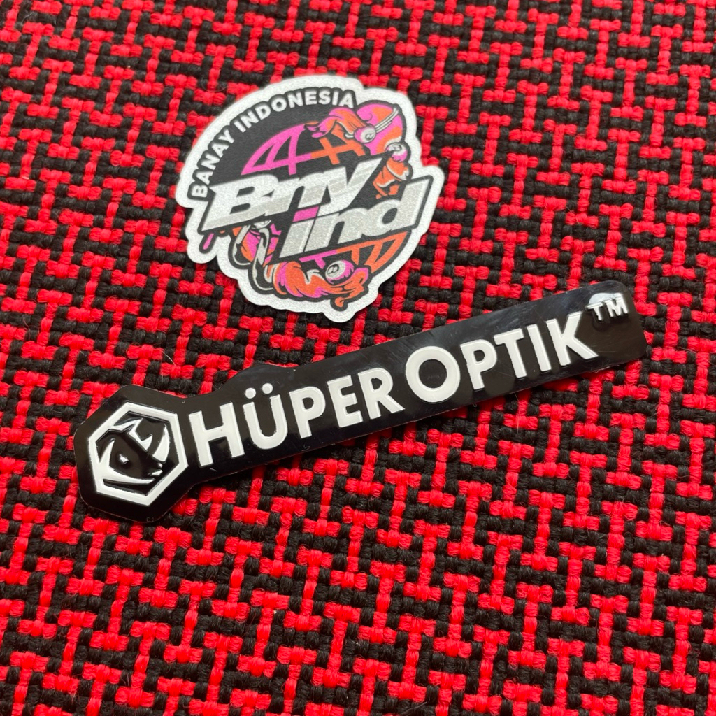 Emblem Emboss HUPER OPTIK