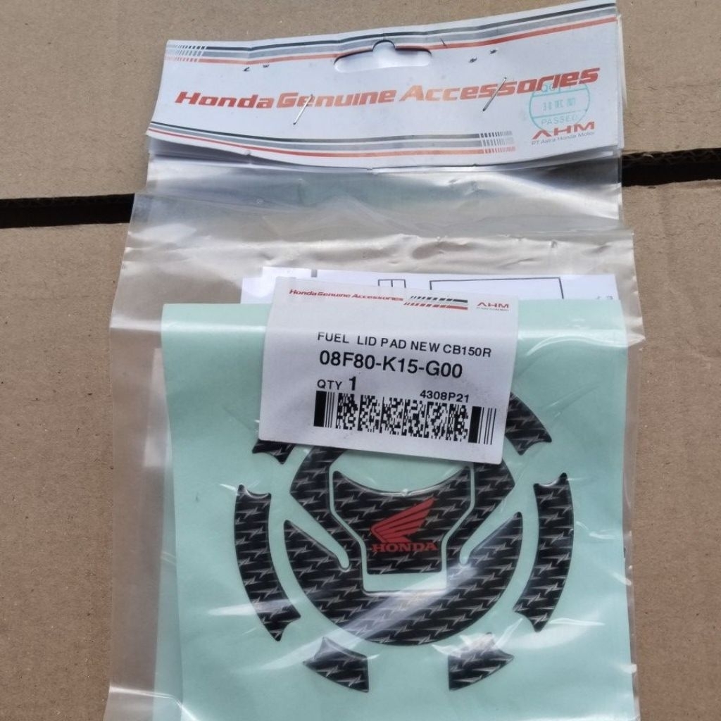 Aksesoris Tutup Tangki (Fuel Lid Pad) – New CB150R StreetFire K15G K15M
