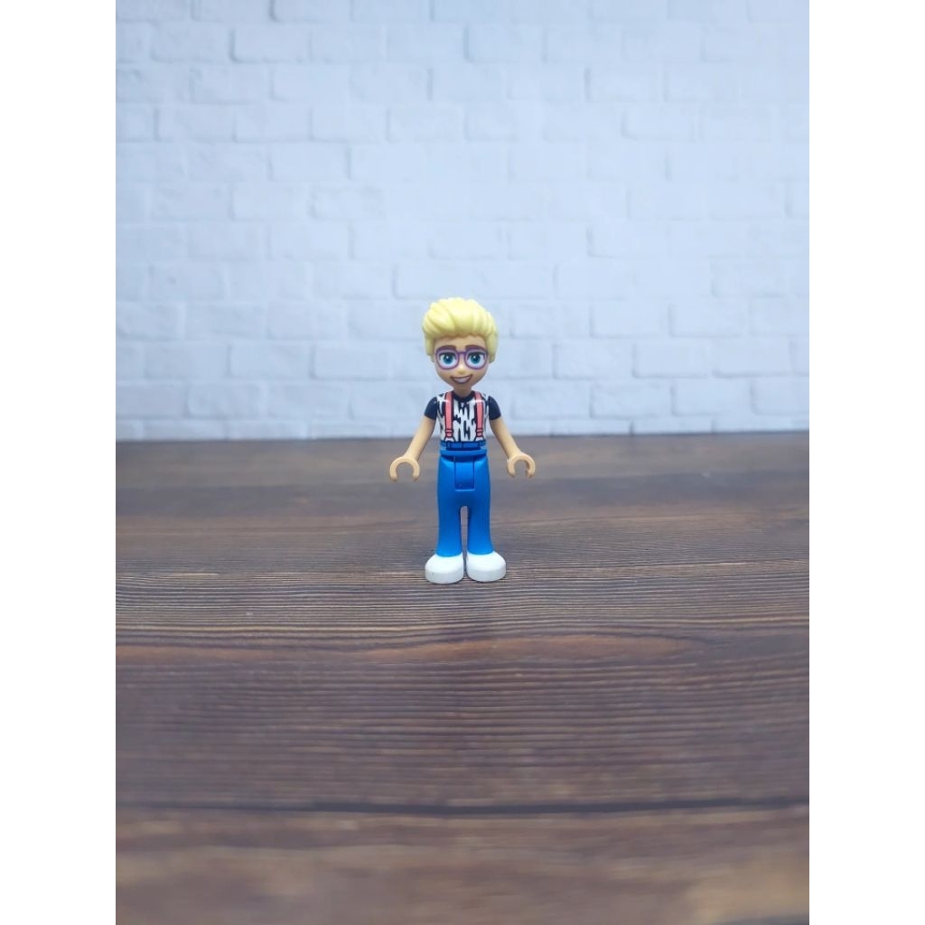 Preloved Lego friends olly ori lego