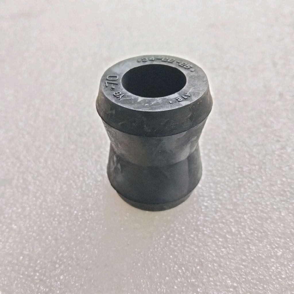 Karet shock breaker belakang  isuzu elf