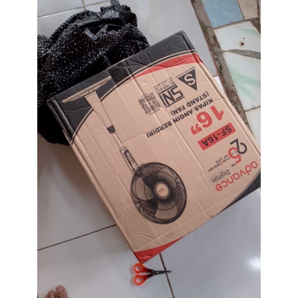 kipas angin berdiri 16" advance