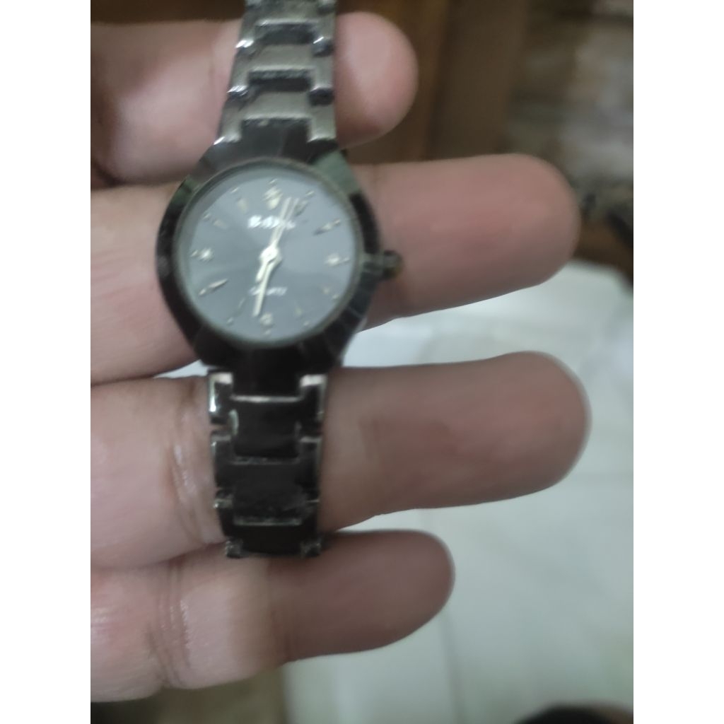 jam tangan cewek original
