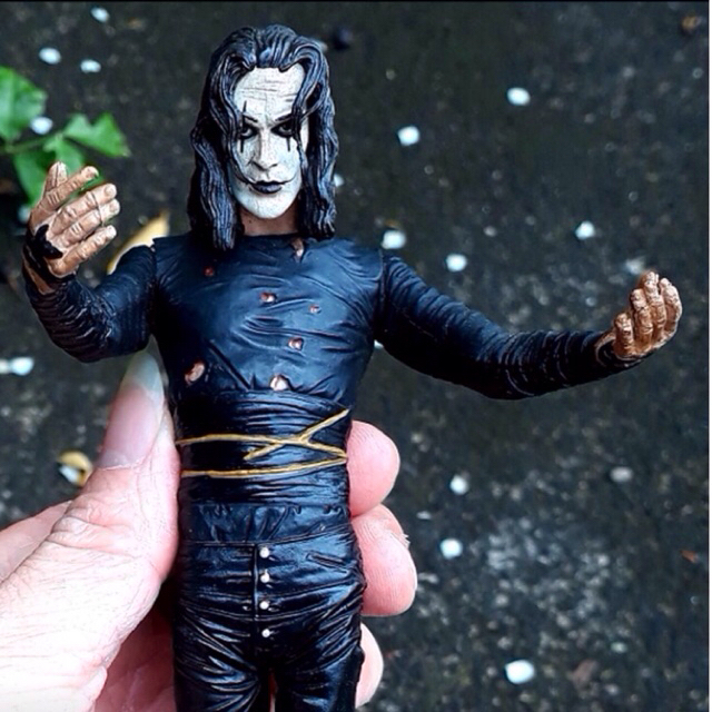 MCFARLANE HORROR THE CROW FIGURE