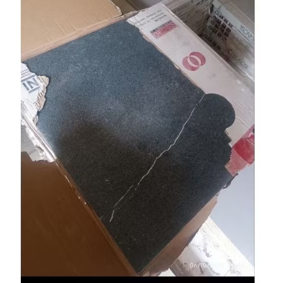 Granite 60x60 kasar /dus