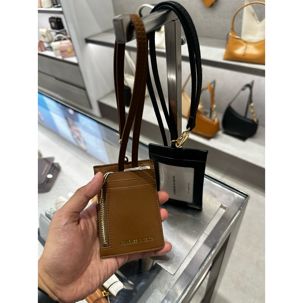 Lanyard tempat kartu/Id card wanita charles&keith original store