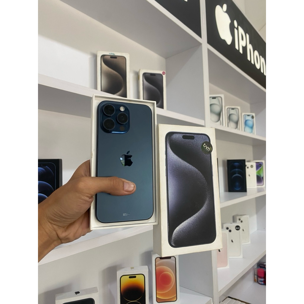 iPhone 15 pro max 1tb iBox