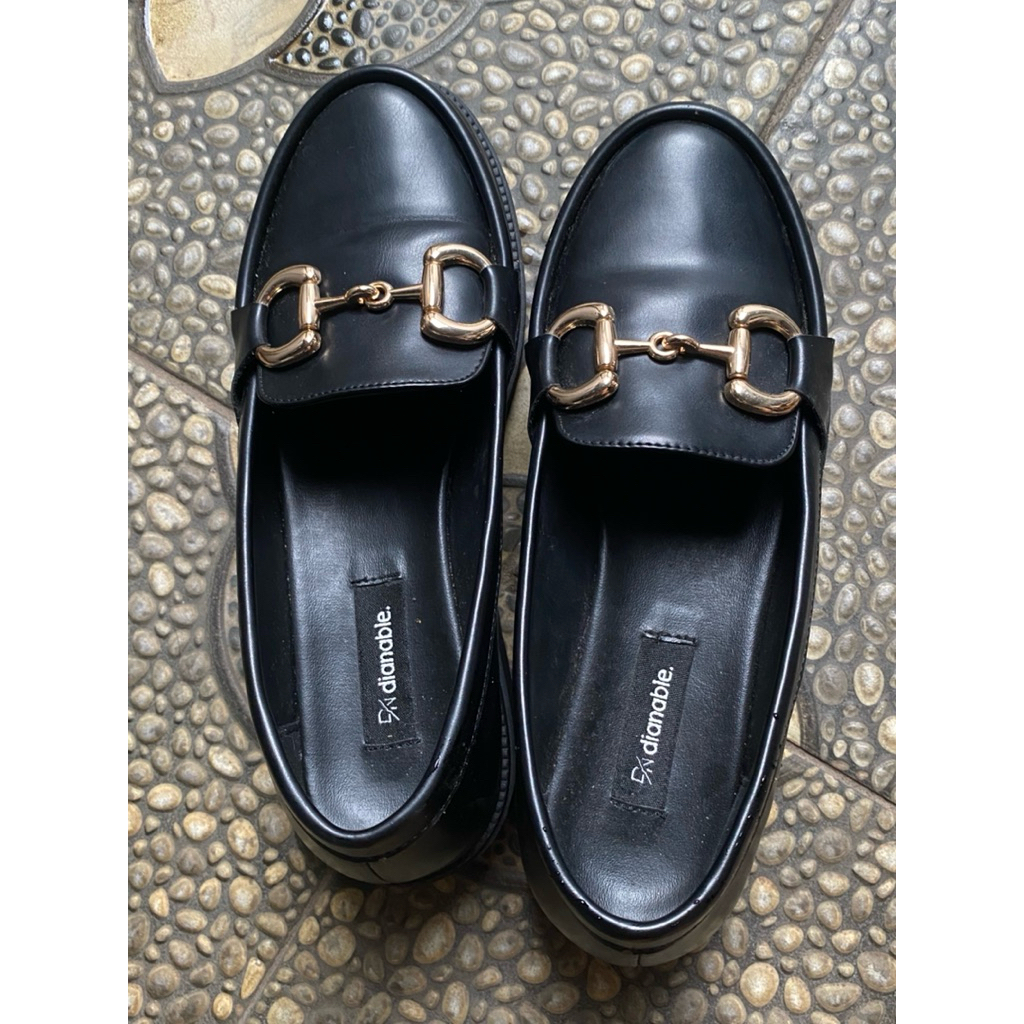 sepatu docmart dianable