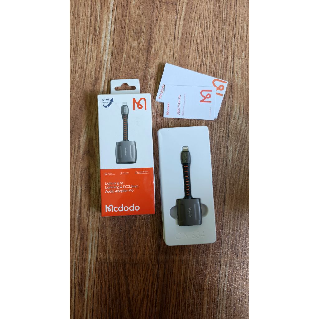 MCDODO Splitter For iPhone Lightning Ke Jack 3.5mm + Lightning Charging (Support Audio Call Open Mic