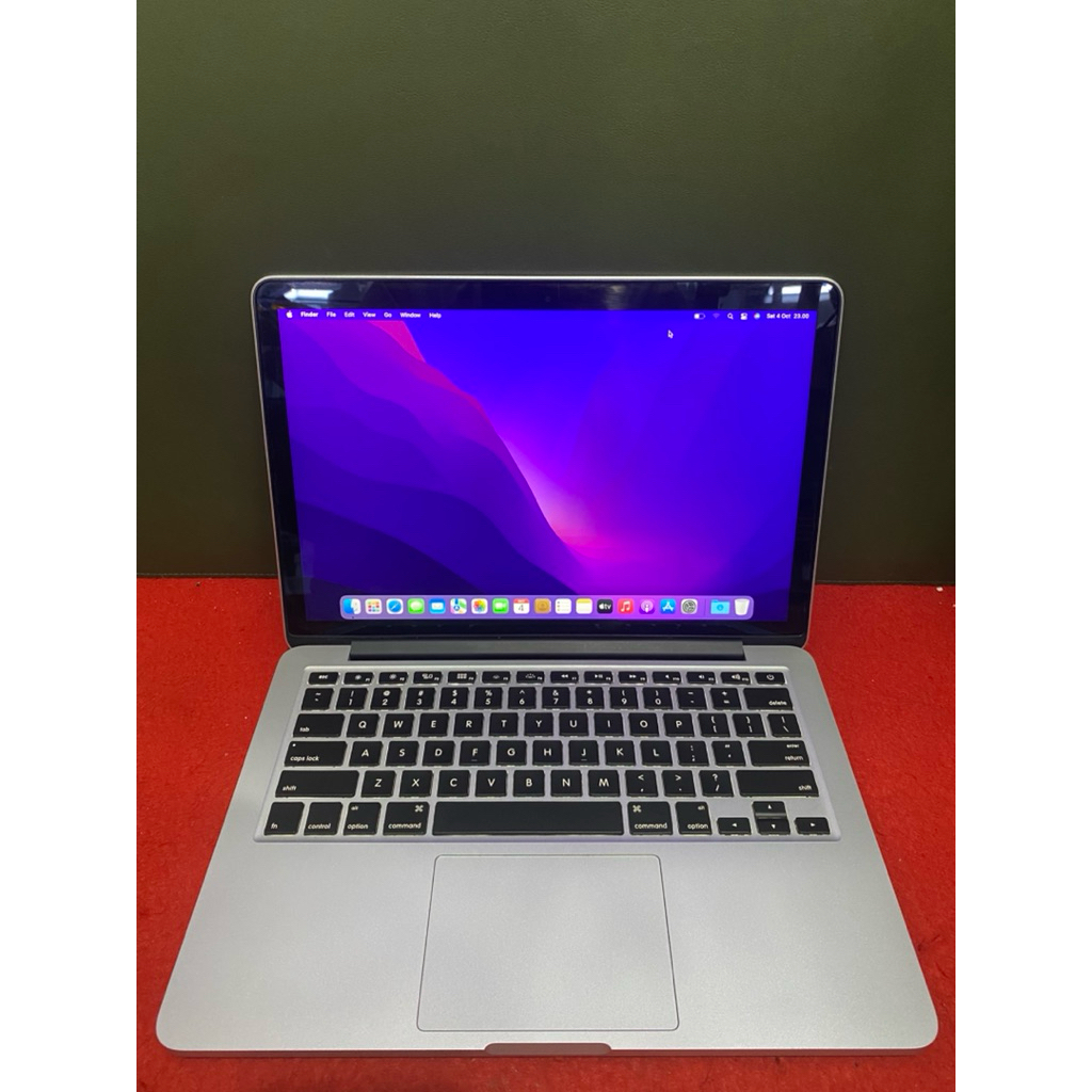 macbook pro retina 2015 13inc 16/256 gb