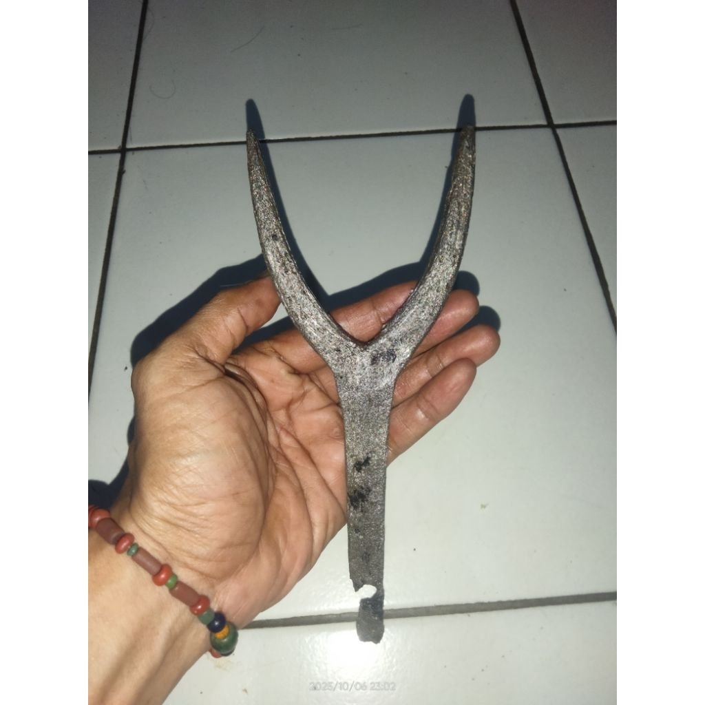 Pusaka Sepuh Tindih DwiSulaKabudhan Temuan Sungai Langka Murah K80