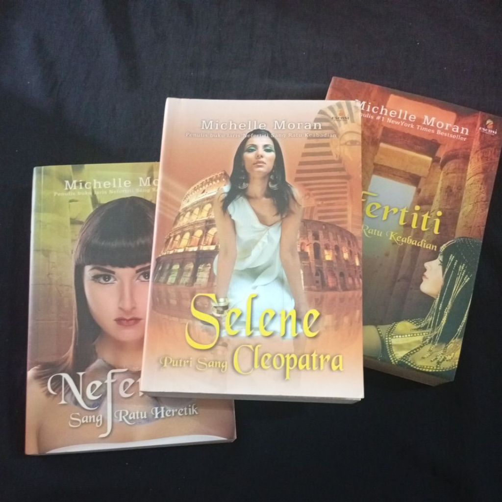 Novel Michelle Moran Nefertiti Selene Nefertari