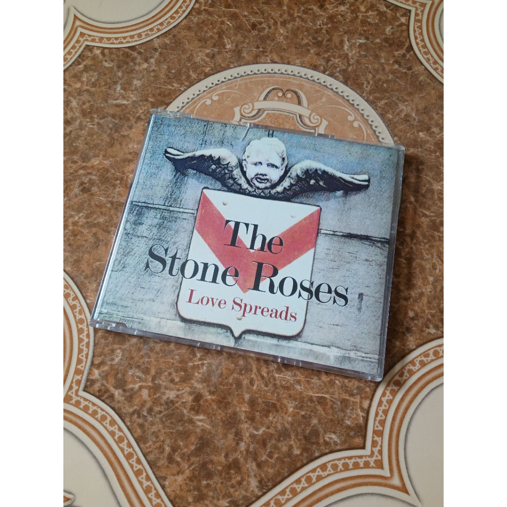 The Stone Roses - Love Spreads (CD, Single) (Geffen Records - GFSTD 84)

