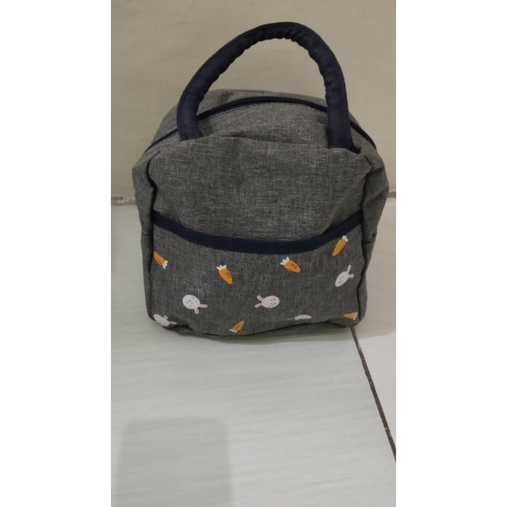 Tas bekal motif Mickey Mouse