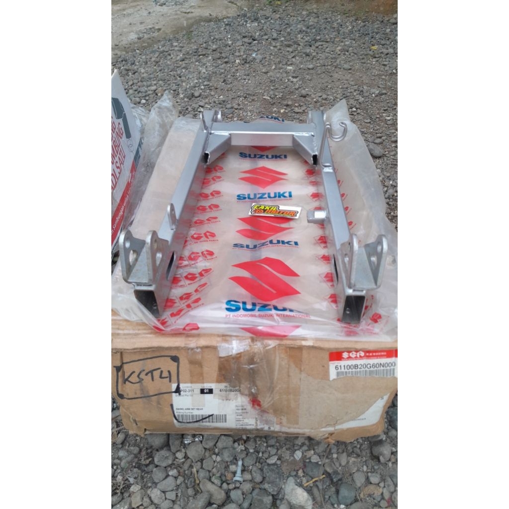 SWING ARM SHOGUN 125 SP FD LAMA ASLI ORIGINAL NOS SGP