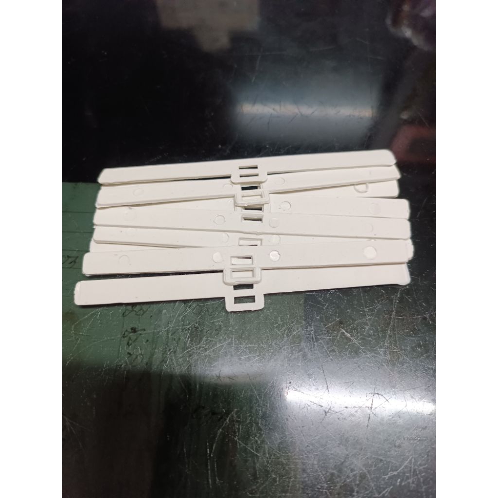 GANTUNGAN KAIN VERTIKAL BLIND 127MM/ SLET HOLDER VERTIKAL BLIND