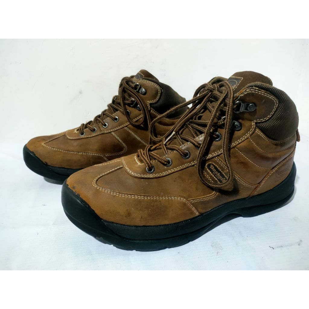 Sepatu Kulit Sneaker Boots Dockers, Size 44