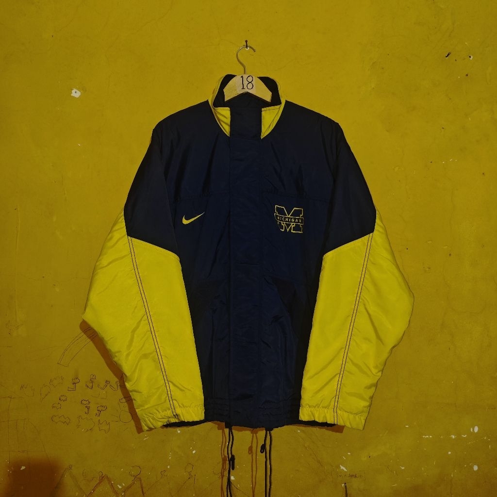 combo NIKE X MICHIGAN VTG ( free cap michigan fourty seven )