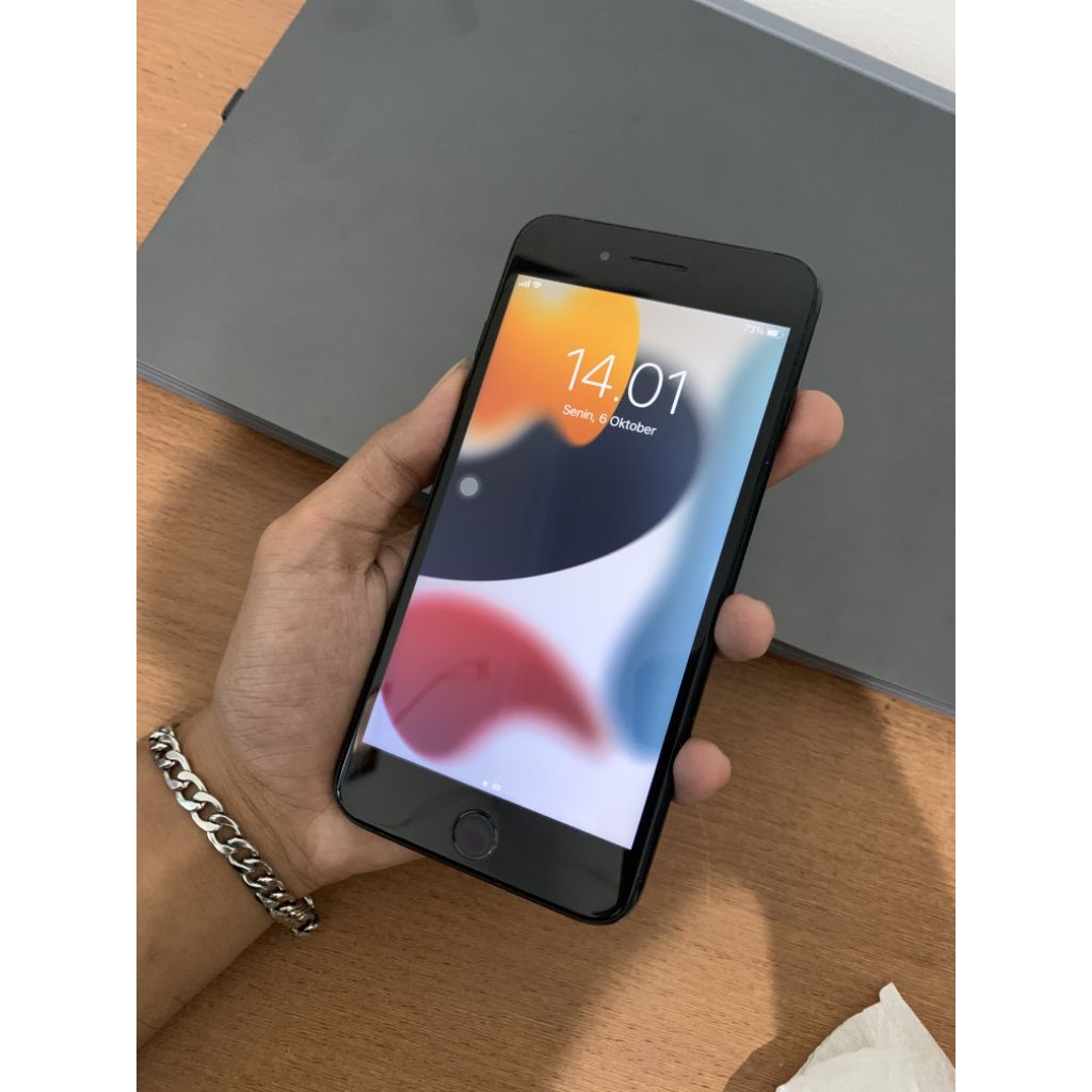 iphone 7plus 128 gb SECOND BY RAHMAT