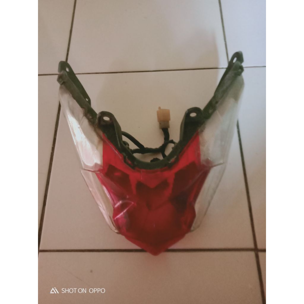 lampu belakang Vario 125/150 led original