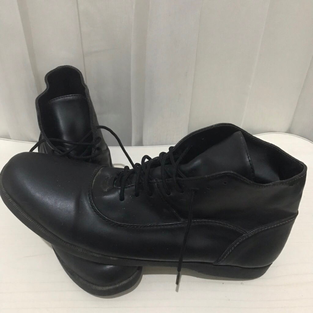 [Preloved] Sepatu Pria size 43