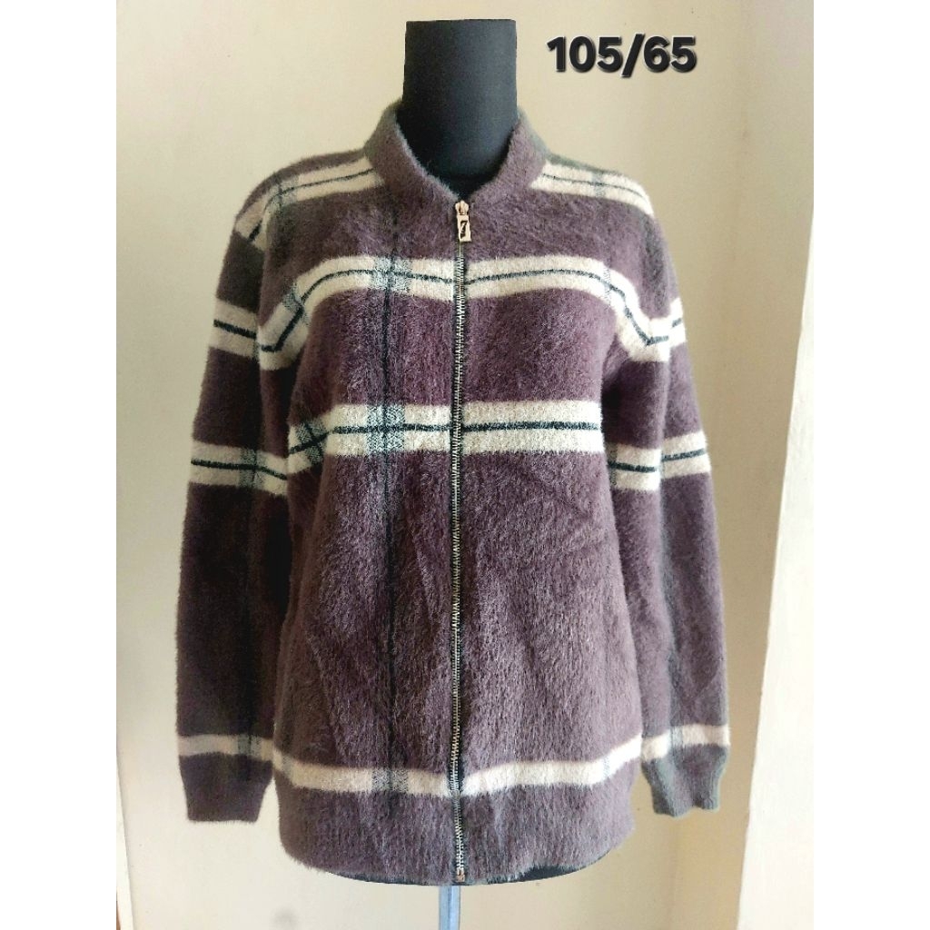 Jaket Fuzzy Zipper (Defect)