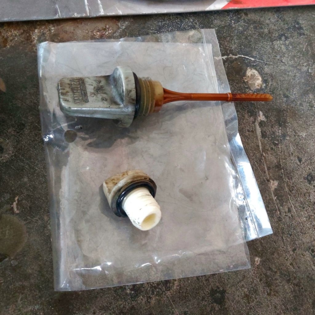 Tutup Oli Mesin & Oli Gardan Original Copotan Yamaha Nmax Old