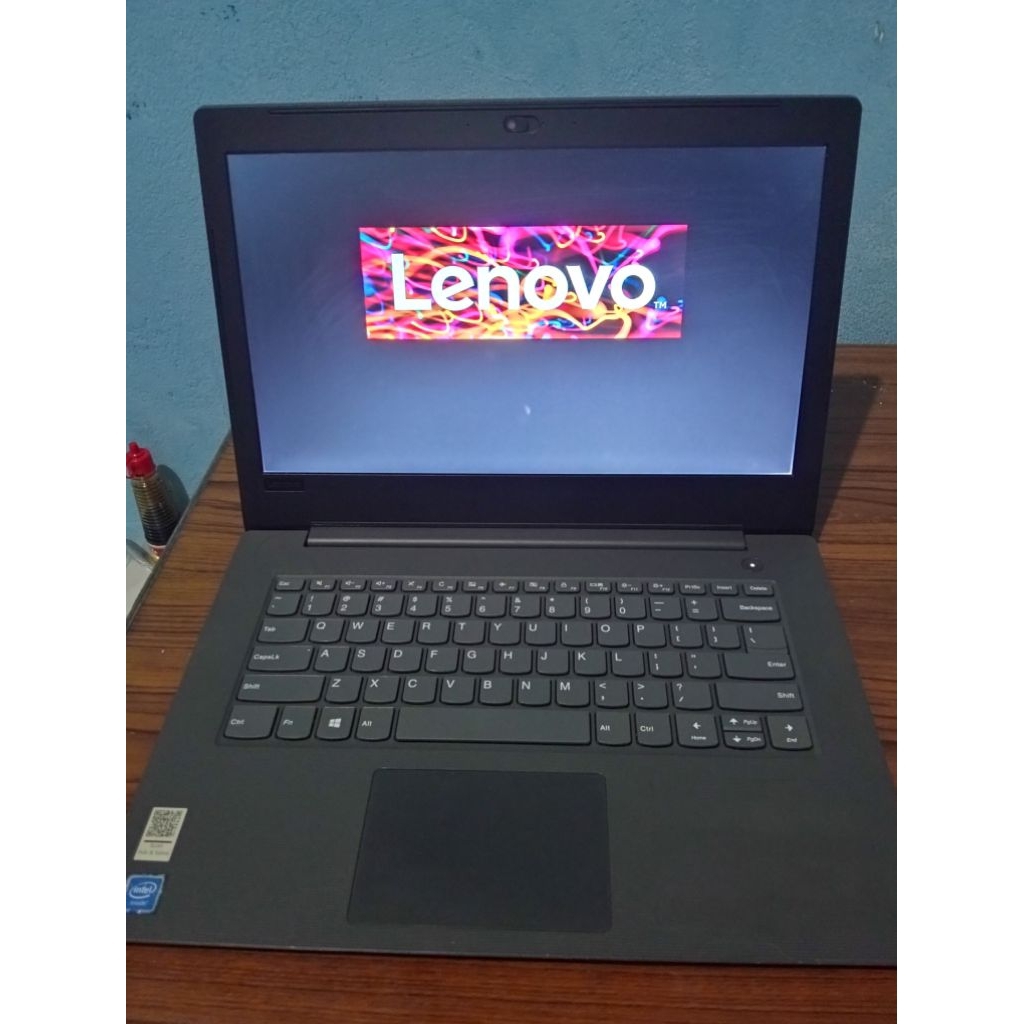Laptop Lenovo V130-14IG second