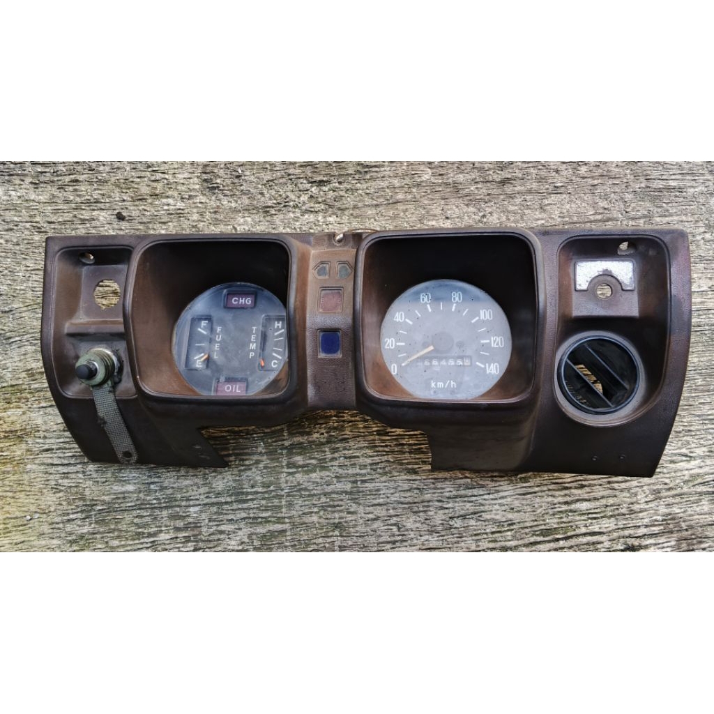 Speedometer spidometer Mitsubishi Colt T120 colt lama old jadul 1975 - 1978 original copotan