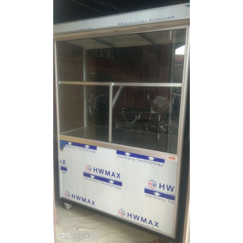 khusus medan Etalase / Steling / Rak jualan aluminium + Kaca ukuran 120x60x180 langsung ambil di tem