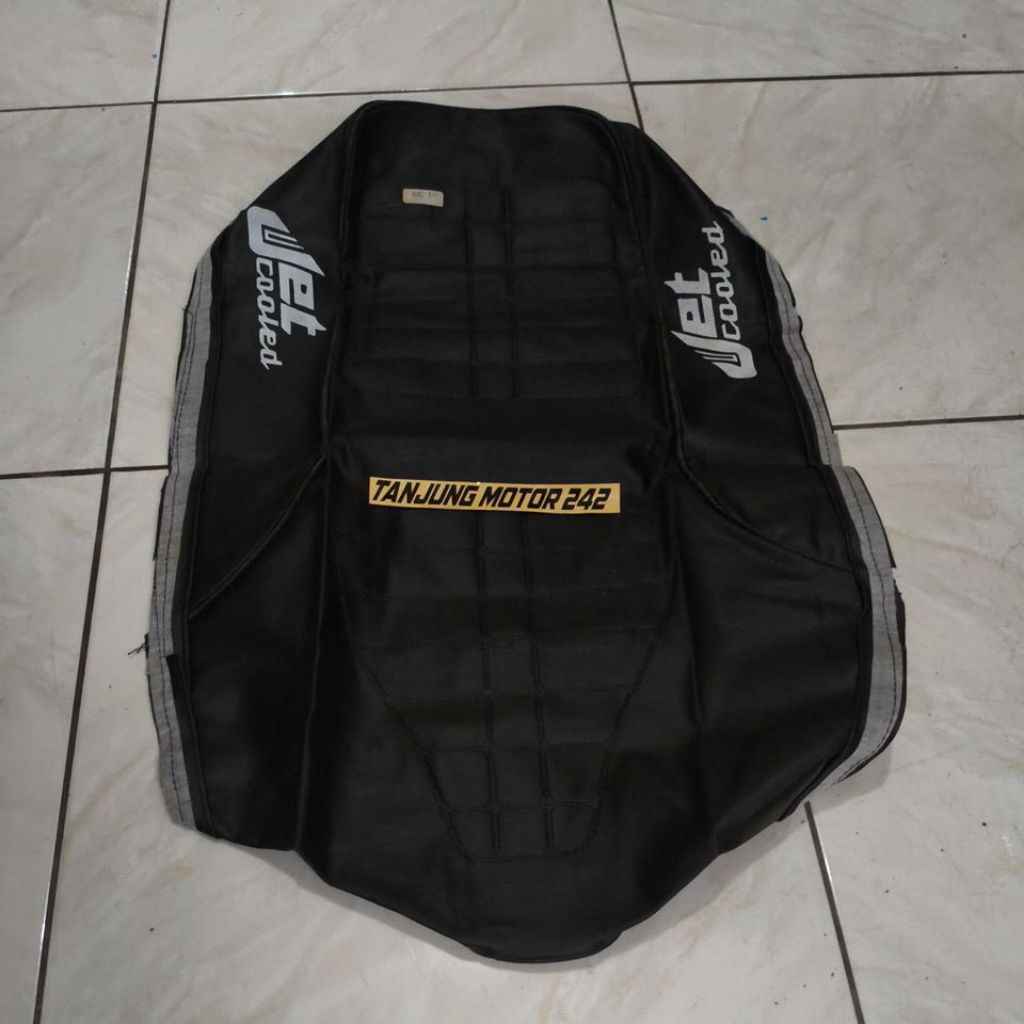 KULIT JOK SUZUKI RC80 RC100 BRAVO JET COOLED