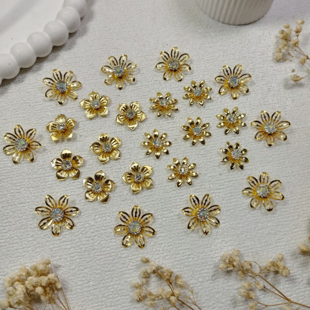 Bunga daisy emas lempengan emas bahan mahar