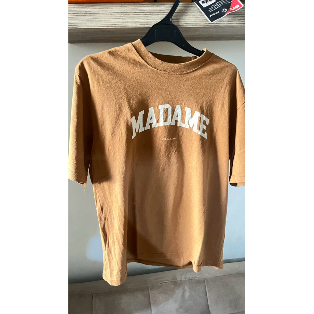 Kaos Tenue de Attire