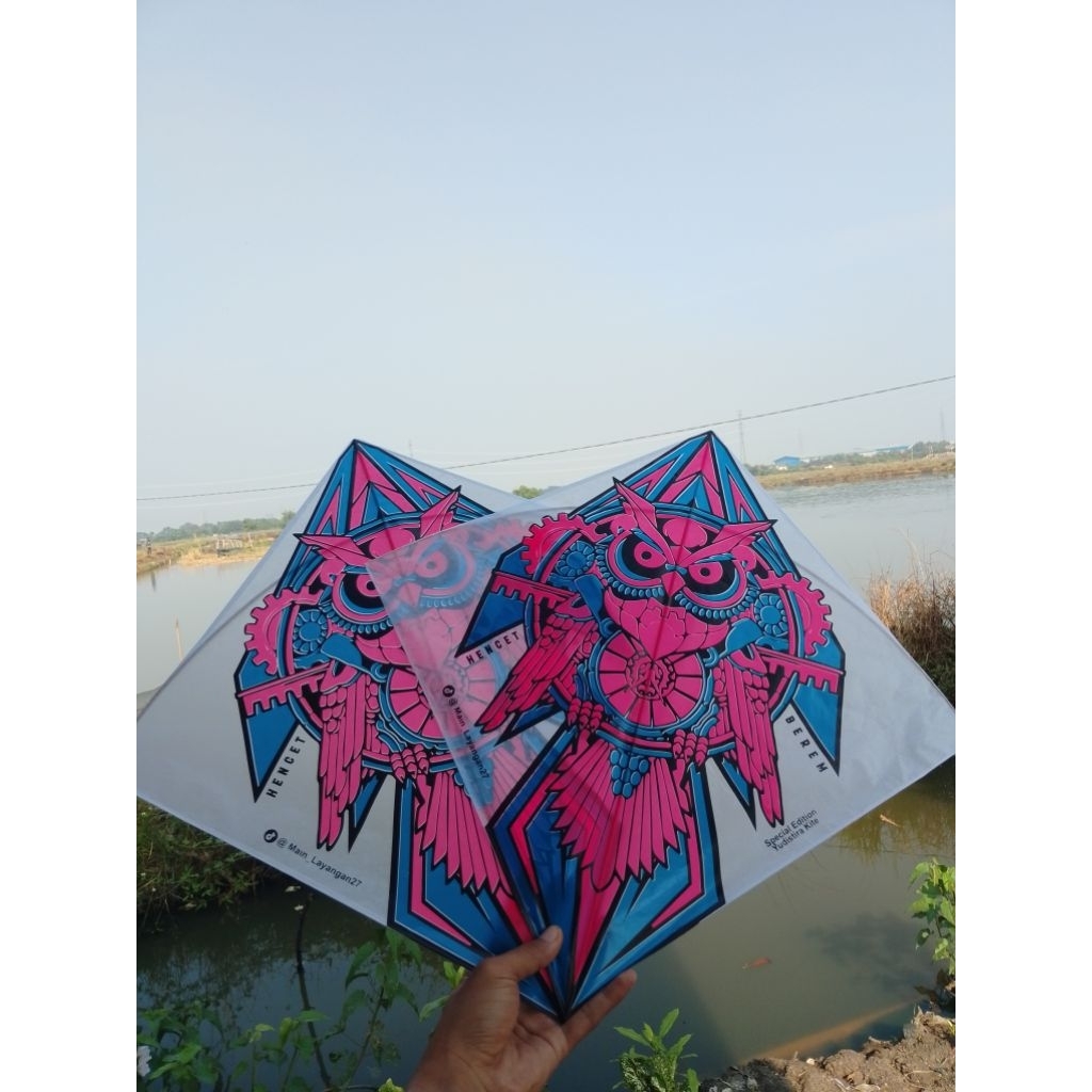 Layangan Sukhoi petung Turnamen