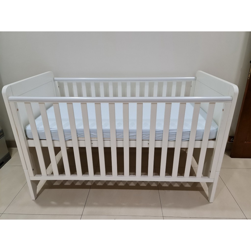Box Tempat Tidur Bayi Mothercare Darlington White Bekas / Second