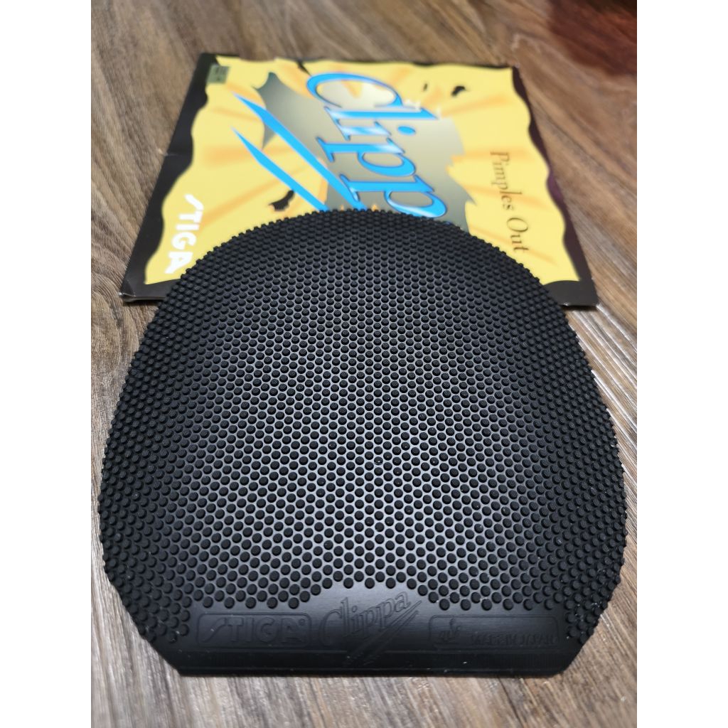 Karet bintik serang Stiga Clippa