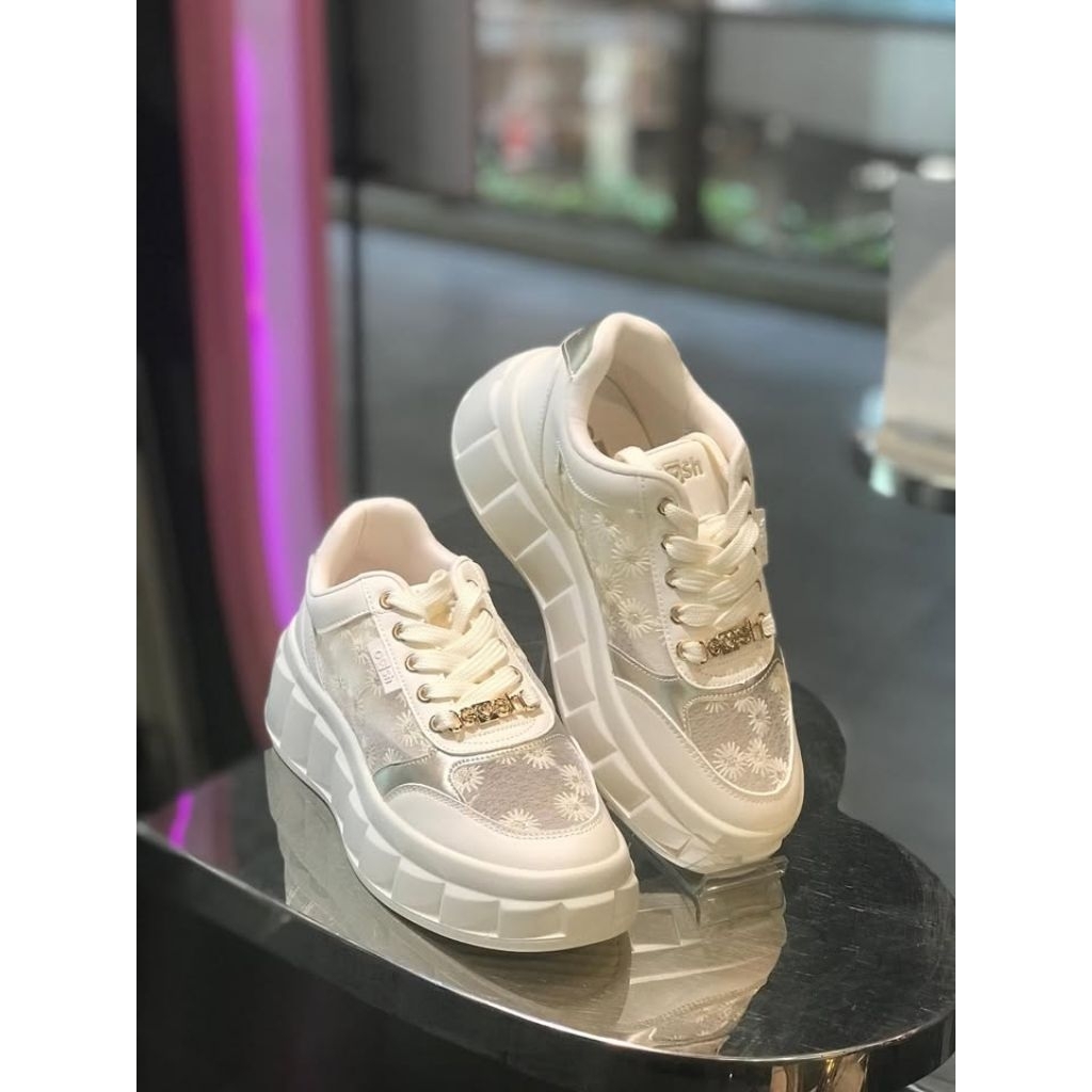 Ready GOSH art 605 sneakers